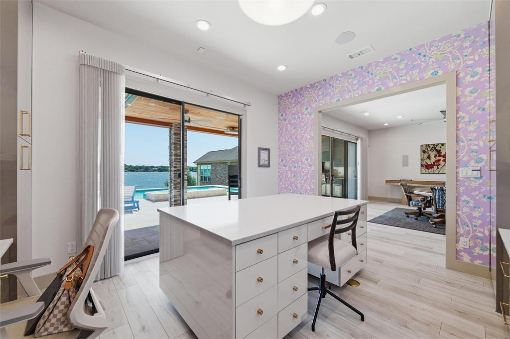 Bushwhacker Peninsula Sub - Residential