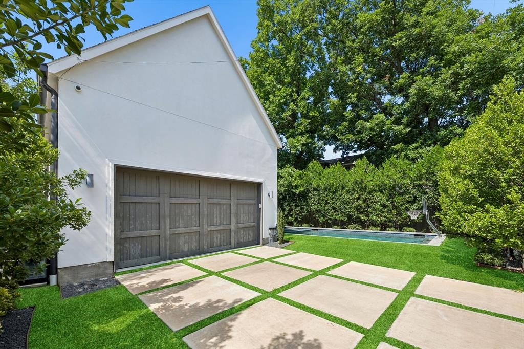 HIGHLAND PARK HIGH SCHOOL - Residential