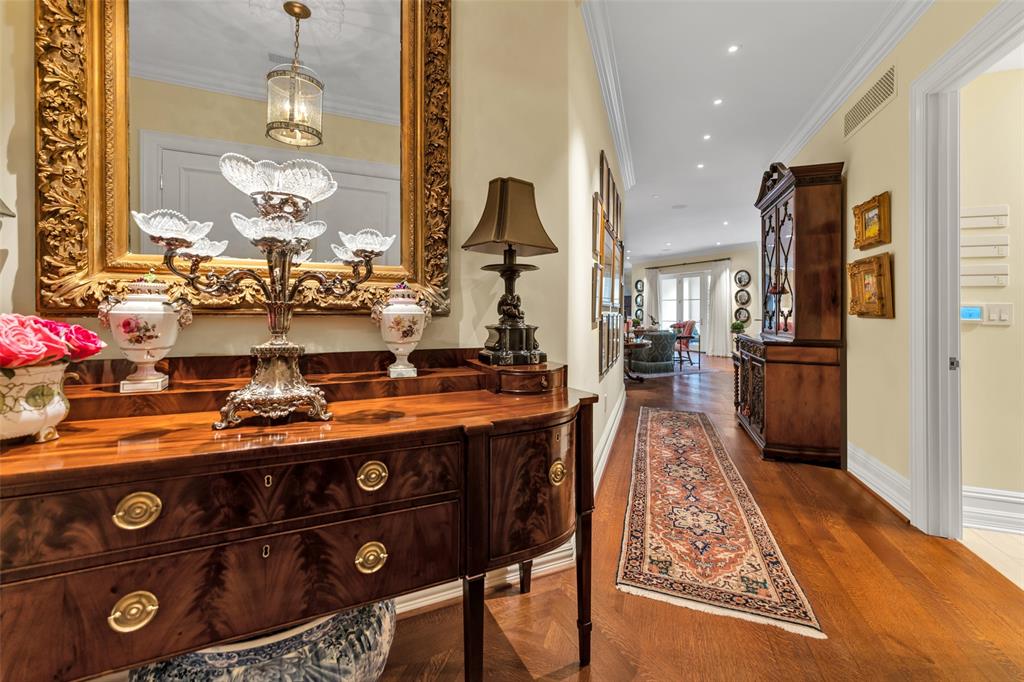 Edgemere On The Pkwy - Residential