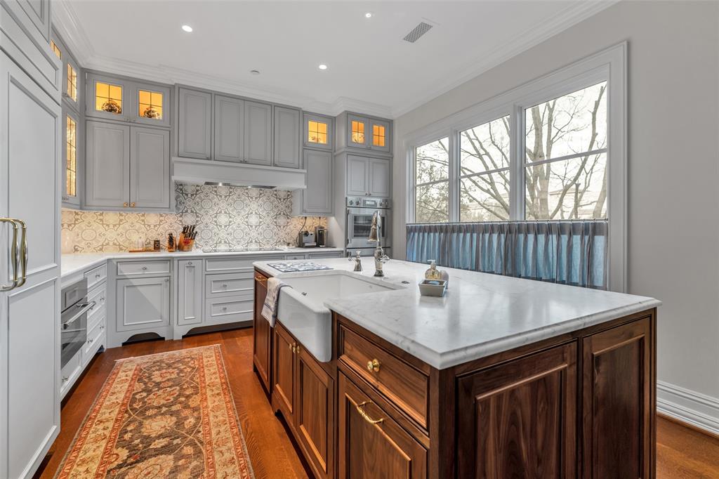 Edgemere On The Pkwy - Residential