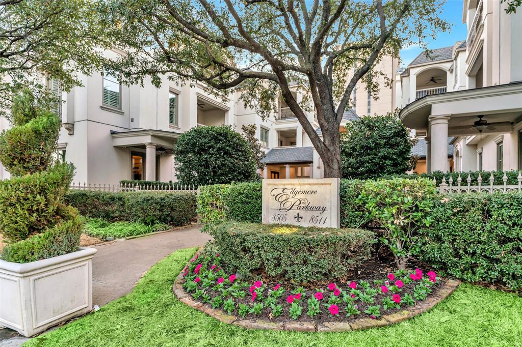 Edgemere On The Pkwy - Residential
