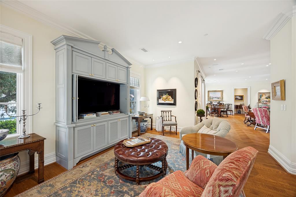 Edgemere On The Pkwy - Residential