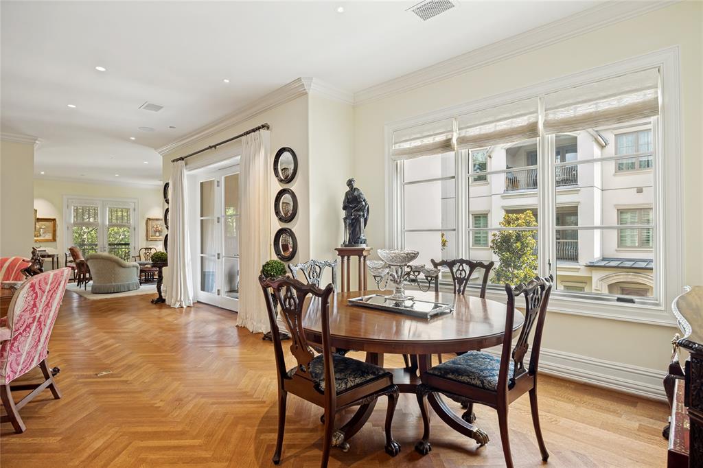 Edgemere On The Pkwy - Residential