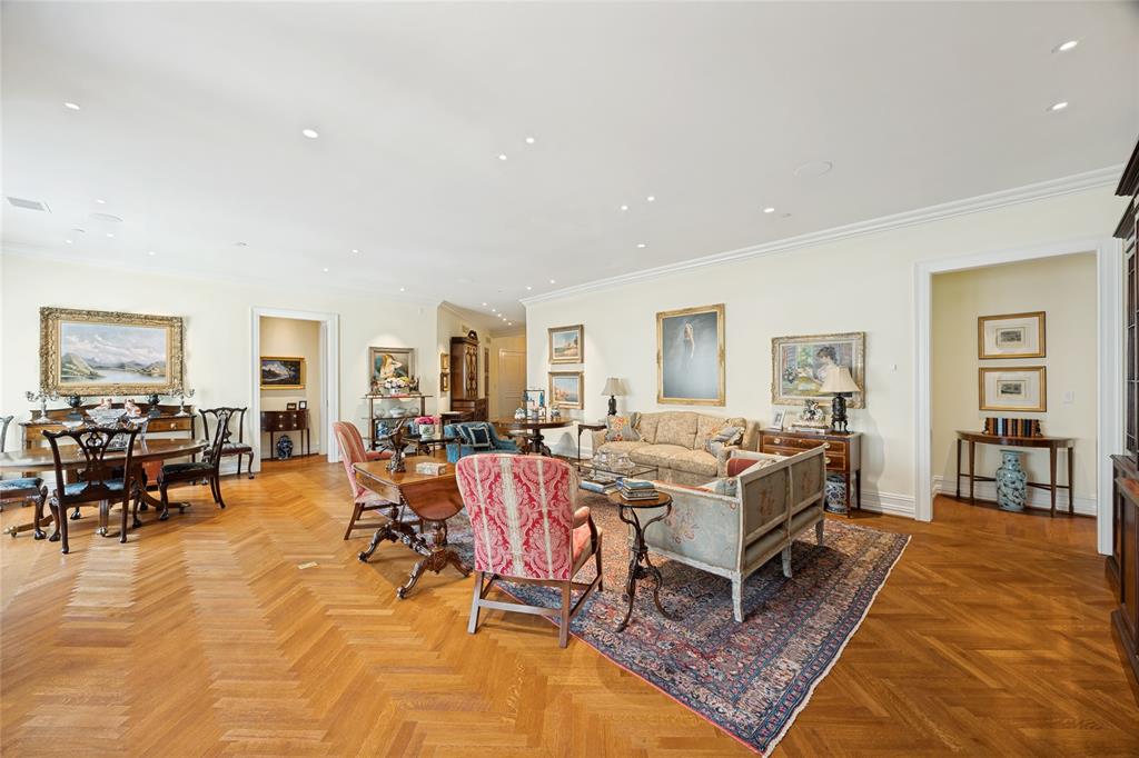 Edgemere On The Pkwy - Residential