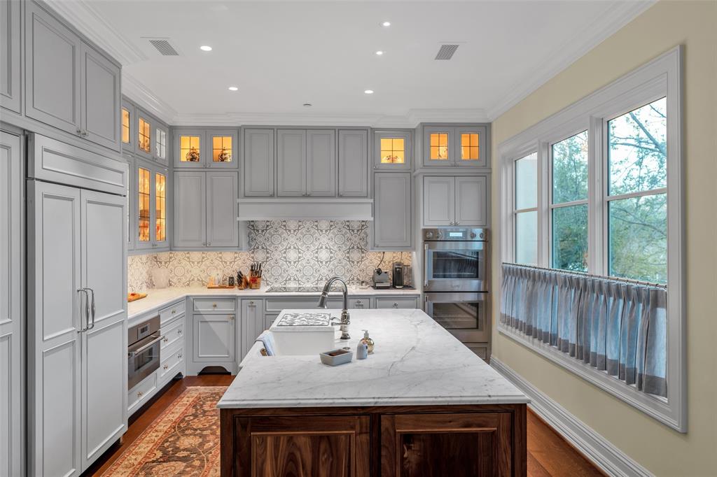 Edgemere On The Pkwy - Residential