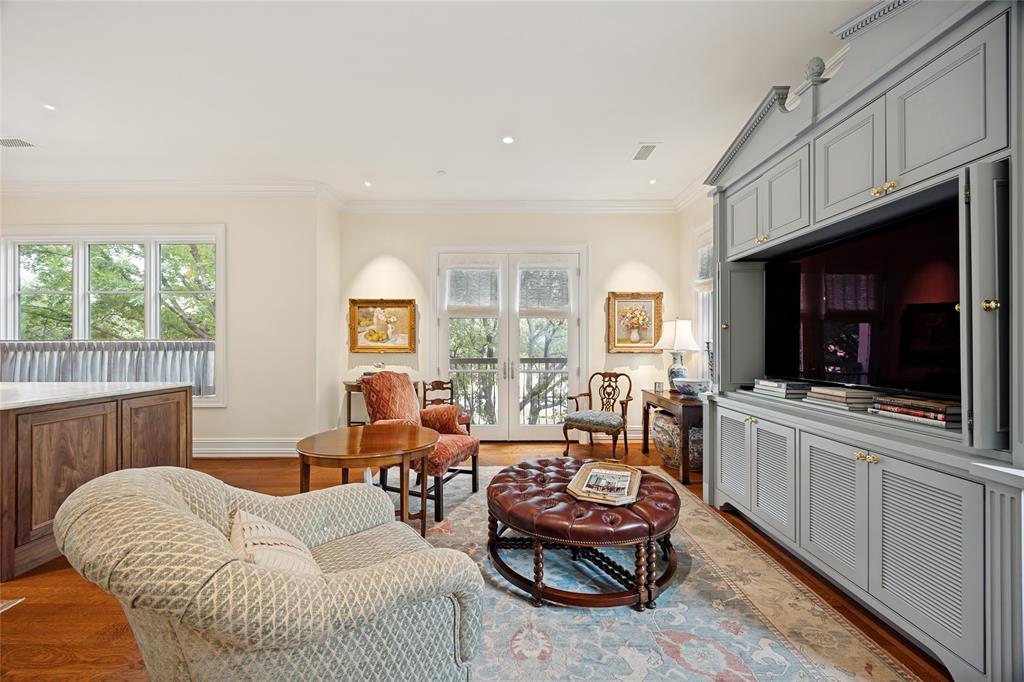 Edgemere On The Pkwy - Residential