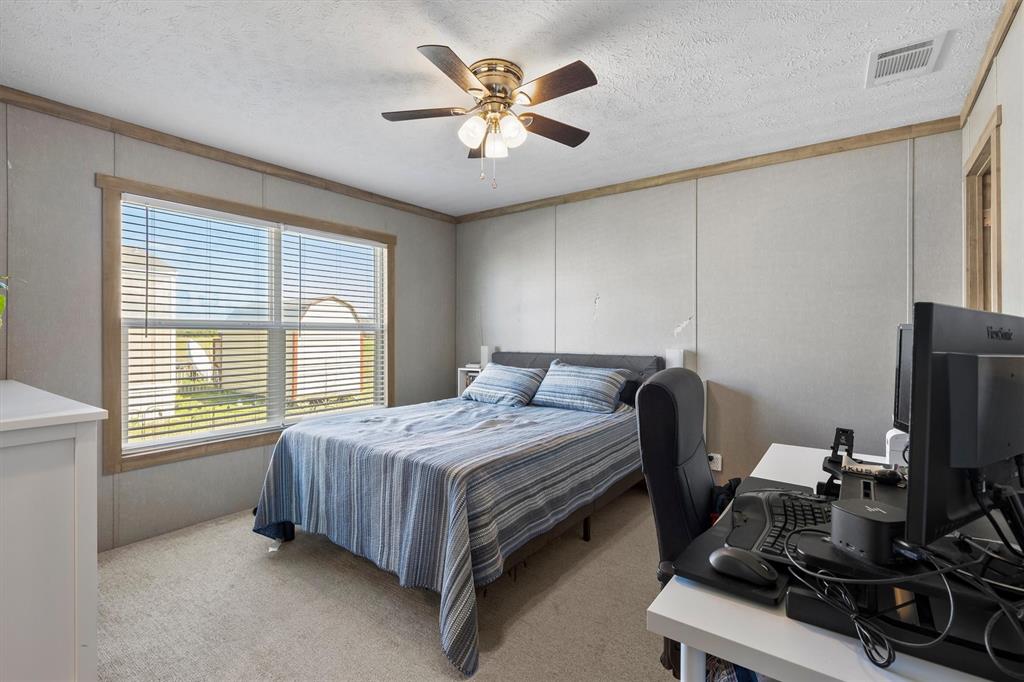 LAKE VISTA ESTATES MHP, SPACE 19 - Residential