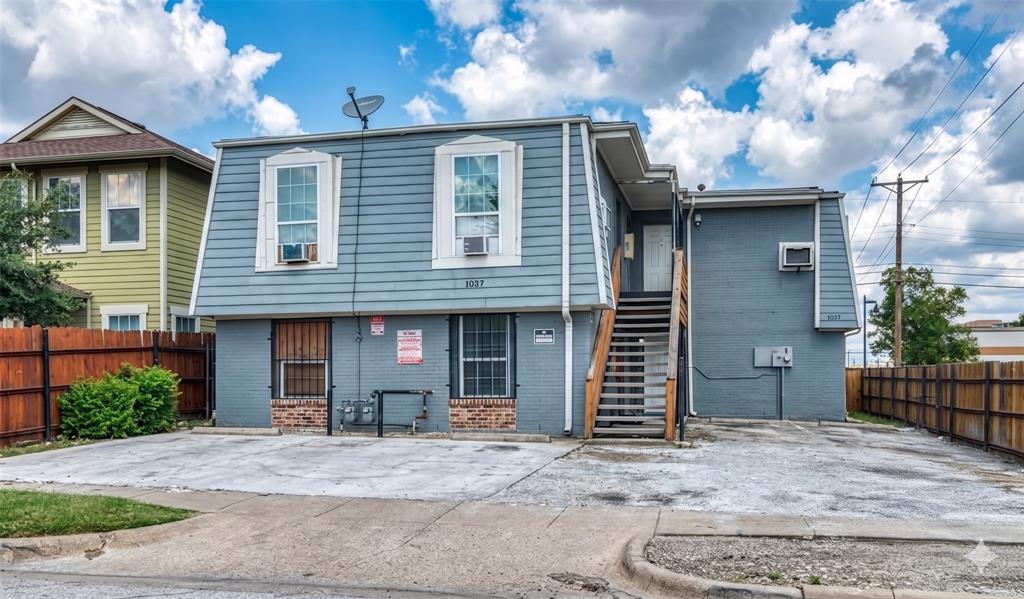 This investment opportunity is listed at a value add price—positioning this 6-plex to be made-ready and stabilized. A rare opportunity to maximize a value add investment product—offering an exceptional future upside in Fort Worth's high-momentum Historic Southside. The asset features a strategic configuration of four spacious 2-bedroom-1-bath units and two high-yield 1-bedroom-1-bath units. To maximize investor upside, three units have been intentionally left vacant, allowing the incoming owner to immediately execute strategic cosmetic updates and lease them out at full stabilized market rates. Anchored by recent foundational capital improvements, including a newly patched and smoothed parking lot along with newly installed security window gates, the property operates on strong municipal fundamentals within Fort Worth ISD. Located just four minutes east of the booming Southside-Fairmount and Main Street retail corridors, less than 1.5 miles from major healthcare employment drivers like JPS Health Network and Texas Health Harris Methodist Hospital, and six minutes from Tarrant County College Trinity Campus and Texas Wesleyan University, this asset is primed for immediate rent optimization. Upon full stabilization, the property delivers a robust projected pro-forma 8%+ CAP rate in a submarket experiencing a 6.4% year-over-year escalation in property valuations.