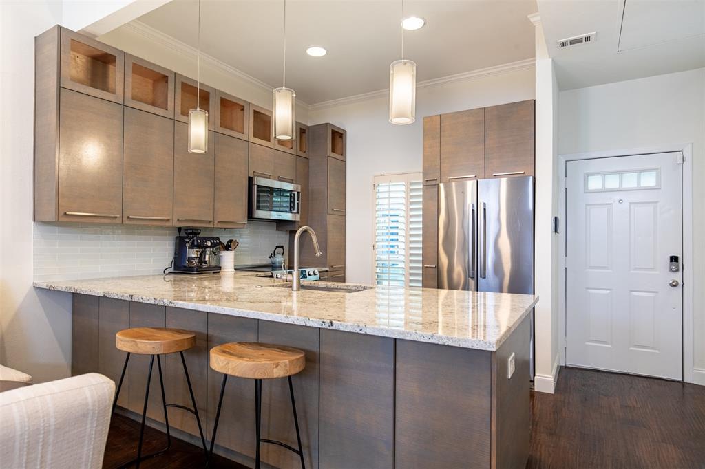 Holland Ave Condo 4015-4025 - Residential