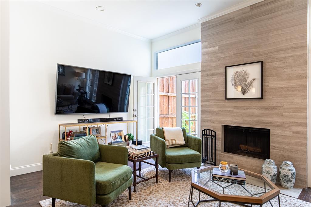 Holland Ave Condo 4015-4025 - Residential