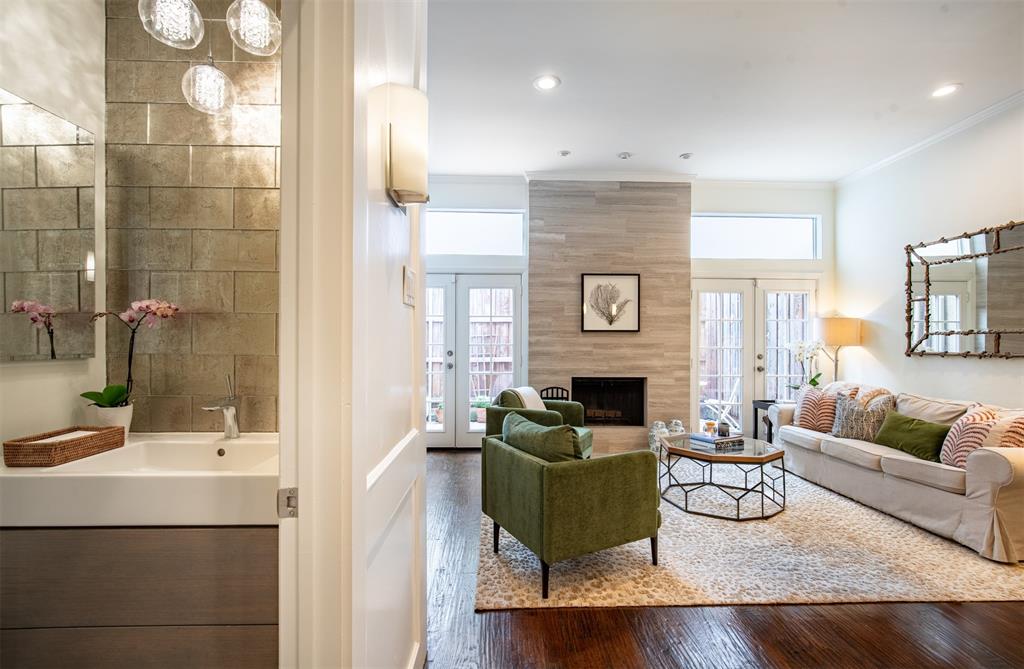 Holland Ave Condo 4015-4025 - Residential