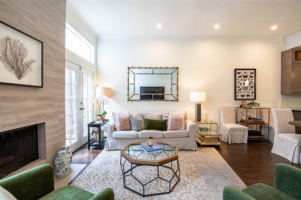 Holland Ave Condo 4015-4025 - Residential