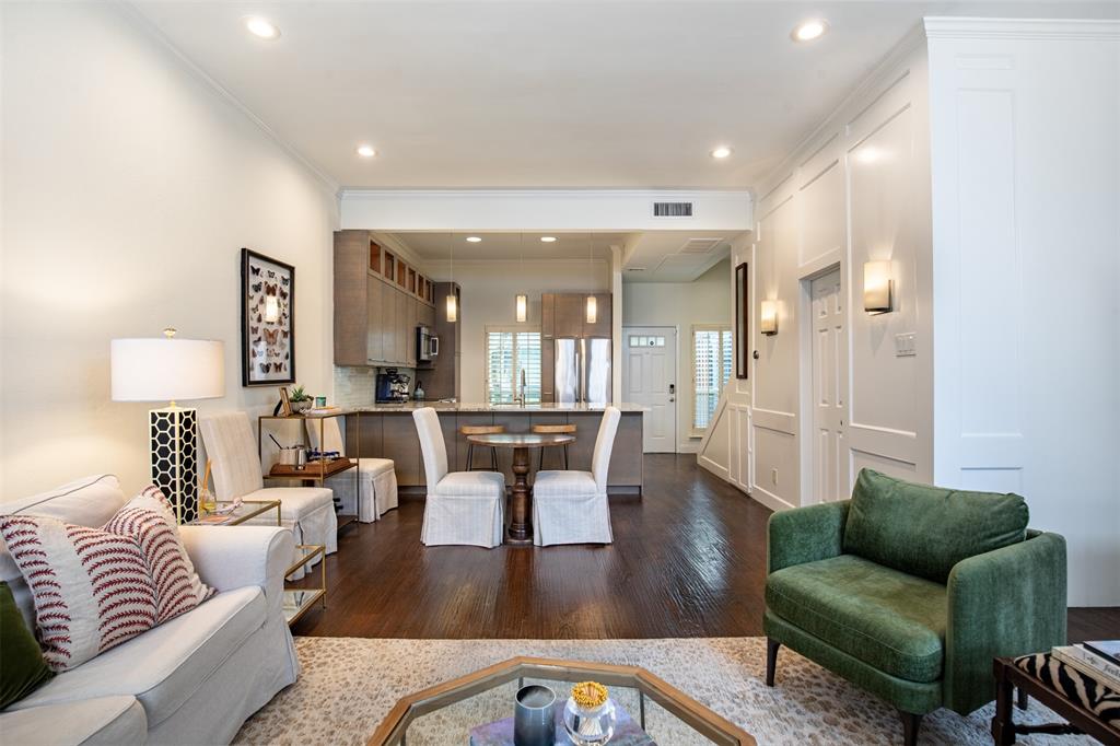 Holland Ave Condo 4015-4025 - Residential