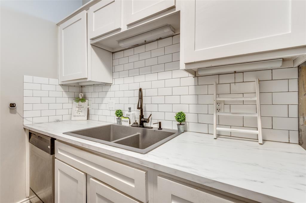 Cantor Park Condo - Residential