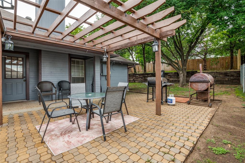 River Oaks - Residential