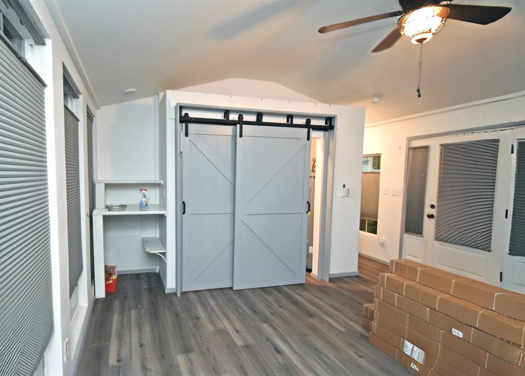 White Oak Shores - Residential