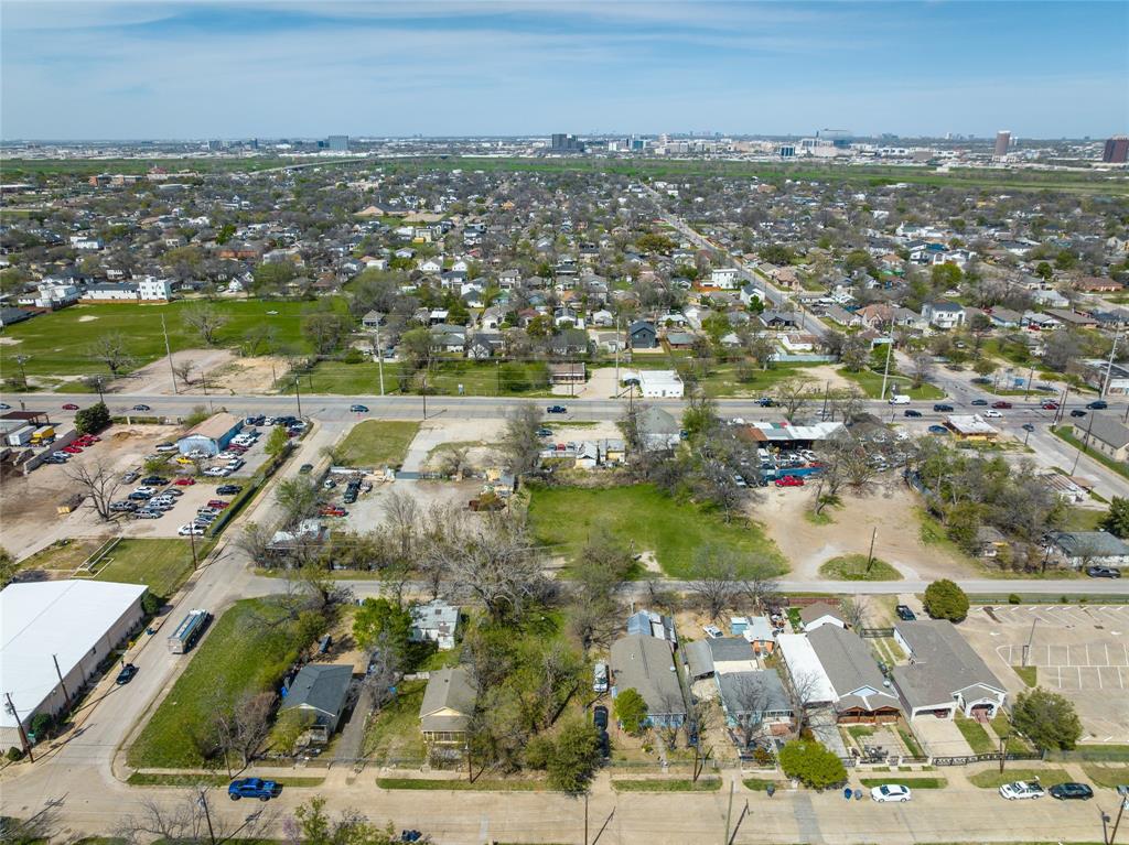 Prime development opportunity in a rapidly growing area near Trinity Groves and the Medical District. This versatile lot offers the rare advantage of dual street frontage, extending from Akron Street to Bedford Street, providing added flexibility for access and future development, with primary access from Bedford Street. Located minutes from a wide variety of shops, dining, and entertainment, the property also offers quick access to Hampton Rd, I-35, I-30, and the Dallas North Tollway. Enjoy nearby outdoor amenities including Trinity River Trails, Fish Trap Lake, and Mercy Street Sports Complex, all within walking distance. Ideal for builders, investors, or buyers looking to bring their vision to life in a high-demand area.