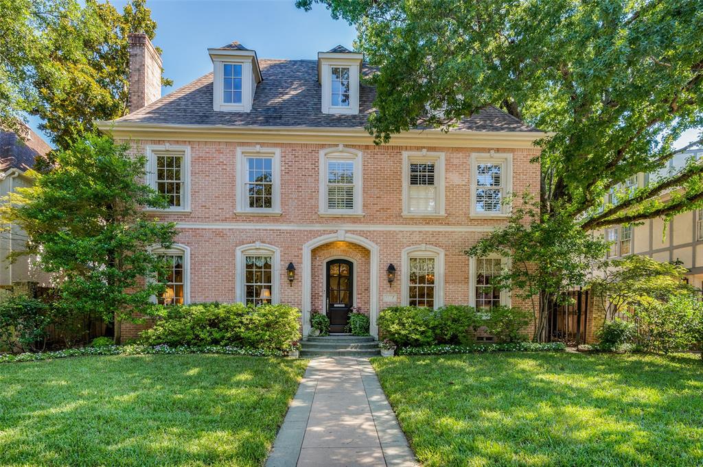 Nestled in the perfect pocket of UP, walkable to Bradfield, HP Village & Moody YMCA, this Larry Boerder designed home is a gem. The ideal blend of timeless elegance & functionality. 5 bedrooms & 4.1 baths, gleaming hardwoods. Open floorplan allows for seamless entertaining. Updated gourmet kitchen with honed Danby marble countertops, Ann Sacks Thassos marble backsplash, Sub-Zero fridge, Bosch dishwasher, Dacor gas cooktop, double ovens. Adjacent to kitchen is a butler’s pantry, spacious family room, gas log FP, French doors & wall of windows with views of the private, turfed backyard, covered slate patio, built in grill & sink. 2nd floor primary suite: a serene retreat with treetop views through beautiful bay window, office, dual vanities, large walk-in closet with great built-ins & shelves. 3 addl light & bright bedrooms on 2nd floor. 3rd floor: 5th bedroom or huge game room with large marble shower. Lush azaleas, magnolia, red oak, & Japanese maple trees surround this stunning home.