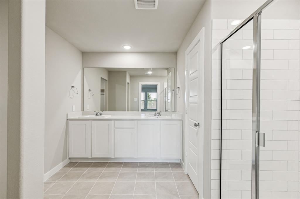 Terra Vella - Residential