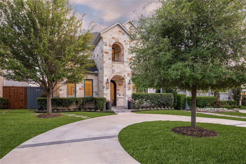 Welcome to this custom Martyn Hammer home in the highly desired Briarwood neighborhood. Enter into the perfect floor plan with museum finish walls, downstairs guest bedroom, open floor plan, and chef's kitchen including wet bar. The kitchen includes a 60 inch wolf range with commercial vent, built-in subzero refrigerator, dual island and sinks, oversized pantry, and a beverage cooler. The upstairs boasts three bedrooms including a large primary suite with a large walk-in closet and safe room, a media room with a walk-in storage closet, and utility room. The home is equipped with Sonos audio including the backyard controlled by a mobile app. Enjoy the heated salt water pool with new landscaping that creates the perfect space to relax and entertain friends. Rear entry garage with motorized gate for easy access.
