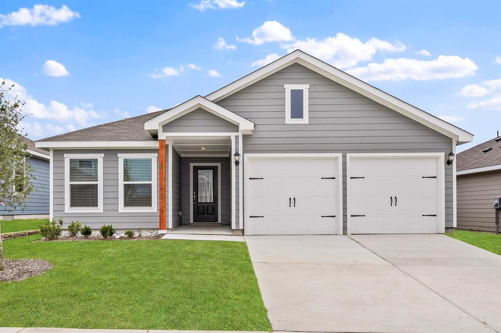 Ask about our interest rate specials, contact the LGI Homes Information Center for more details! The Blanco floor plan is a fantastic single-story 3-bedroom home featuring a stunning kitchen with island, covered patio and an incredible master suite with a large walk-in closet. Luxury vinyl plank flooring, granite countertops, smoke-colored cabinetry and stainless steel Whirlpool® appliances work together to create a house you will be proud to call home. All included with our CompleteHome™ package, you can relax knowing there aren’t any hidden upgrade fees.