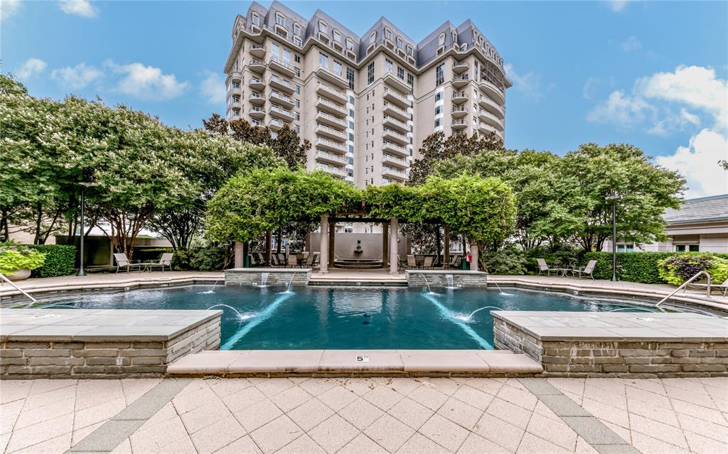 Mayfair-Turtle Crk Condos - Residential