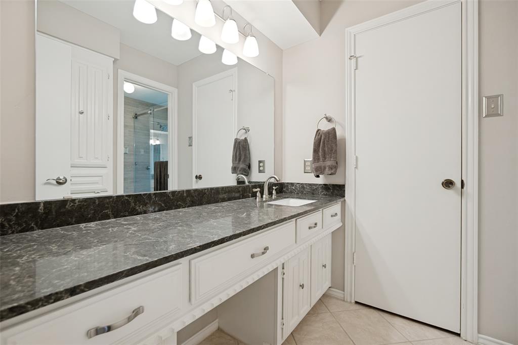 Alexanders Village 01 - Residential