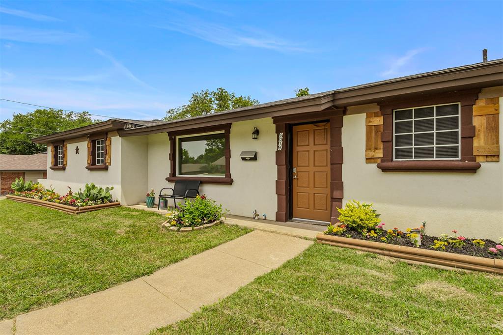 Beautifully updated 4 bedroom, 3.5 bath home in the established Wedgwood neighborhood of Fort Worth, known for its mature trees, oversized lots, and convenient proximity to TCU, downtown Fort Worth, Clearfork, and the Fort Worth Stockyards. This move in ready home combines timeless character with extensive modern updates and exceptional living space.
Inside, the warm and inviting living room centers around a stunning masonry fireplace with custom built ins, creating the perfect gathering space. An enclosed sunroom with beautiful Saltillo tiles and abundant natural light provides flexible extra living space ideal for entertaining, playroom, second living, or relaxing year round.
The spacious split bedroom floor plan offers privacy, with a beautifully expanded primary suite tucked away from the secondary bedrooms. The oversized retreat includes space for a private seating area, study nook, and a fully renovated en suite bath. All bathrooms throughout the home have been tastefully updated.
The kitchen has been refreshed with painted cabinetry, sparkling quartz countertops, and new flooring, blending style and functionality.
Outside, the home boasts beautiful curb appeal with fresh landscaping, a spacious lawn, outdoor dining area, and two backyard storage sheds complete with built-in workbench space is ideal for hobbies, storage, or workshop use.
Structurally sound and in excellent condition, this thoughtfully updated home offers the perfect blend of aestetics, comfort, charm, spacious single story living and location in one of southwest Fort Worth’s most sought after neighborhoods.