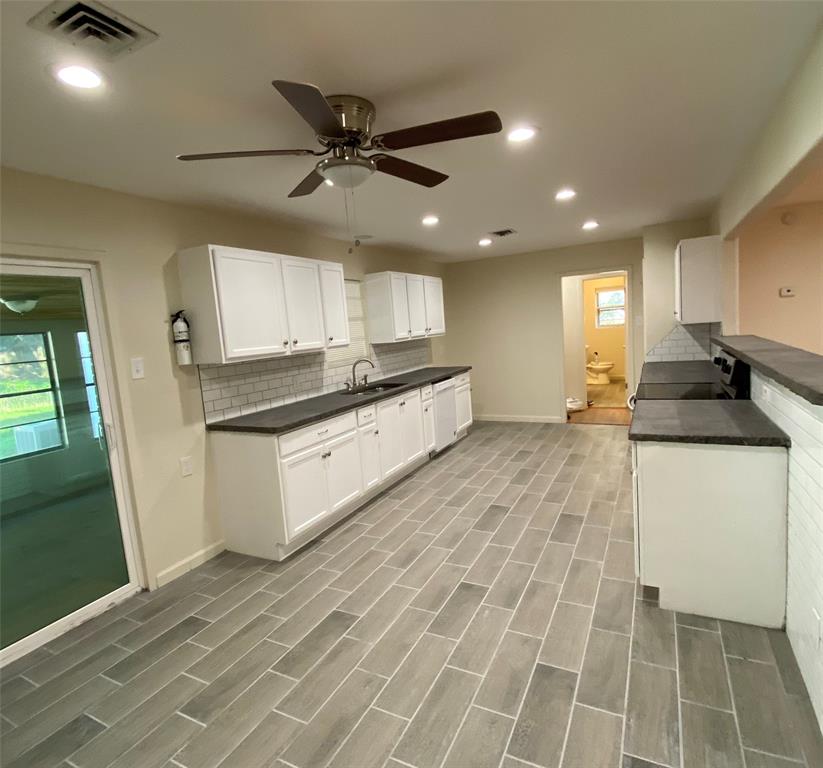 East Irving Heights - Residential Lease