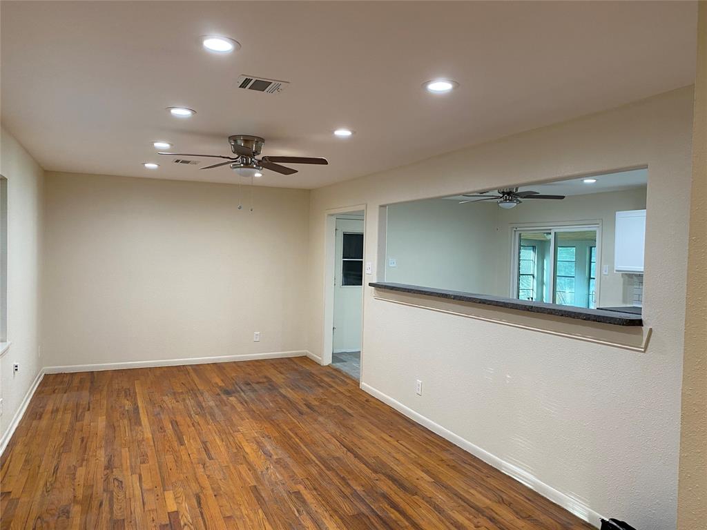 East Irving Heights - Residential Lease