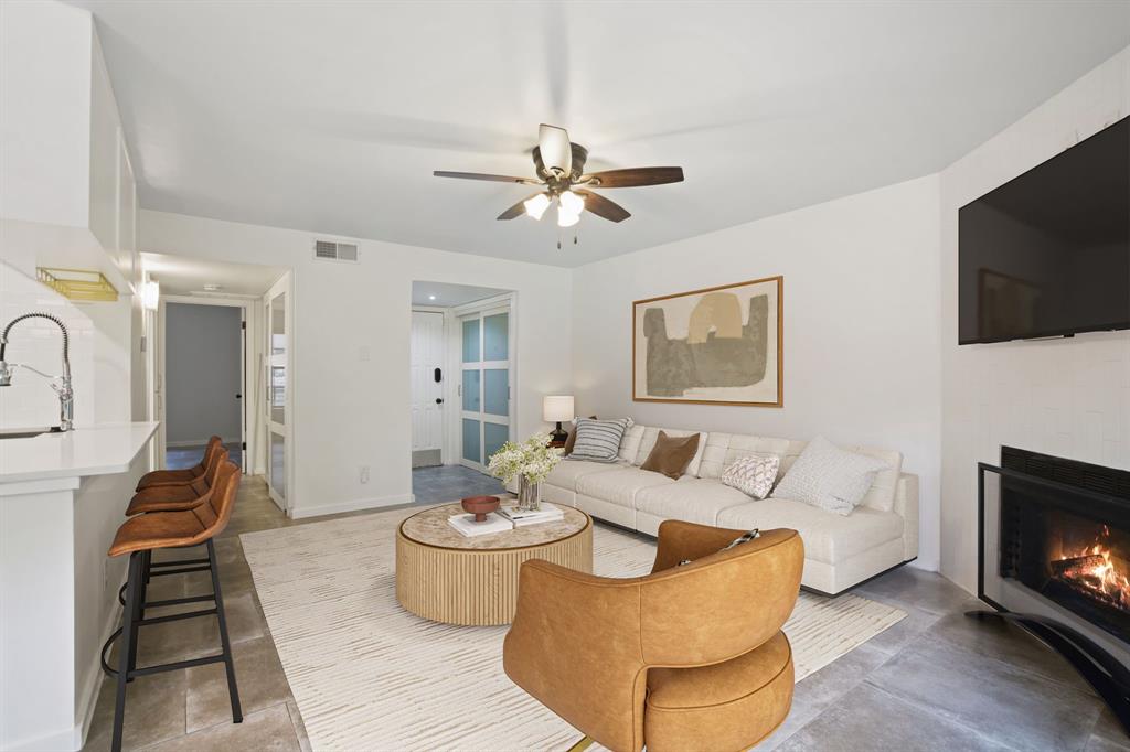 Wedglea Place Condo - Residential