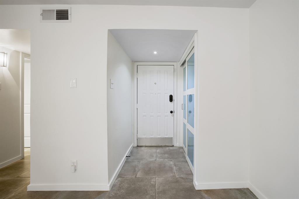 Wedglea Place Condo - Residential