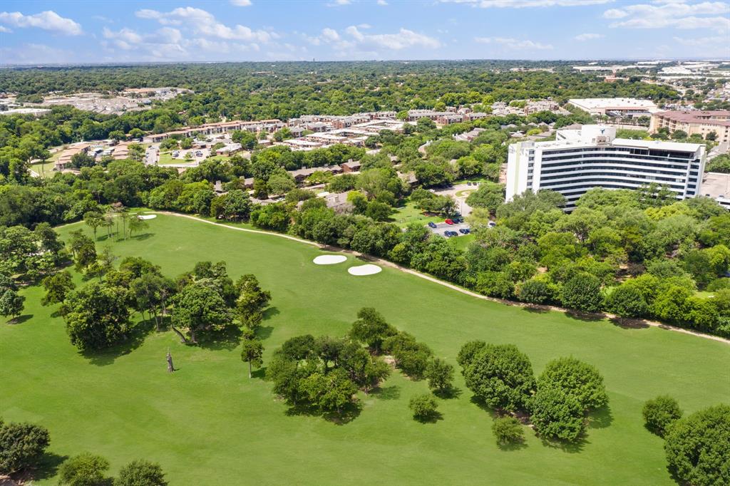 Wedglea Place Condo - Residential