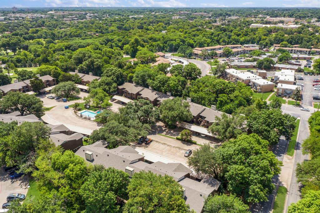 Wedglea Place Condo - Residential