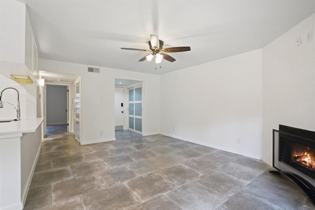 Wedglea Place Condo - Residential
