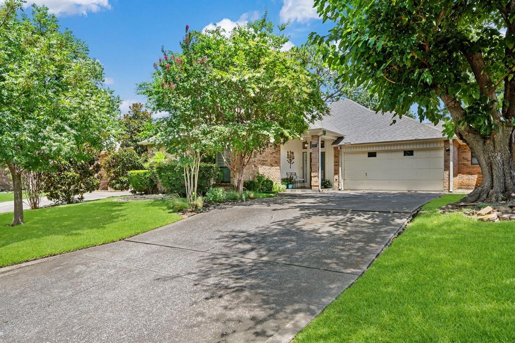 Unique impressive North Arlington Town Home concept. Individually customized.  TAD SF's does not reflect  the enclosed  air conditioned porch, Otherwise, SF according to owner is 1966. accordingly it is $178 per S.F.  The backyard is bricked in with beautiful mature  landscaping. Since there is a pipeline easement behind the house, nothing can be built on it by Provident, currently developing the old Rolling Hills golf course. This leaves open unbuilt space behind it.  No thru traffic, quiet,  double Cul-de-Sac road.  Agent and Buyer must verify  all measurements independently!!. According to Provident Realty, who is developing the old Rolling Hills golf course, prices of the new homes will be approaching  one million dollars.  It has quick access to both Dallas & Ft. Worth CBDs the DFW airport, and the Arlington entertainment area, Grocery shopping, and the medical facilities

CAN NOT BE SHOWN UNTIL JUNE 25TH AS HOME OWNERS ARE THE PROCESS OF MOVING.