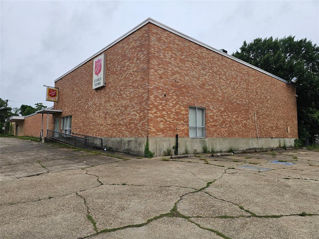Lister Sub - Commercial Sale