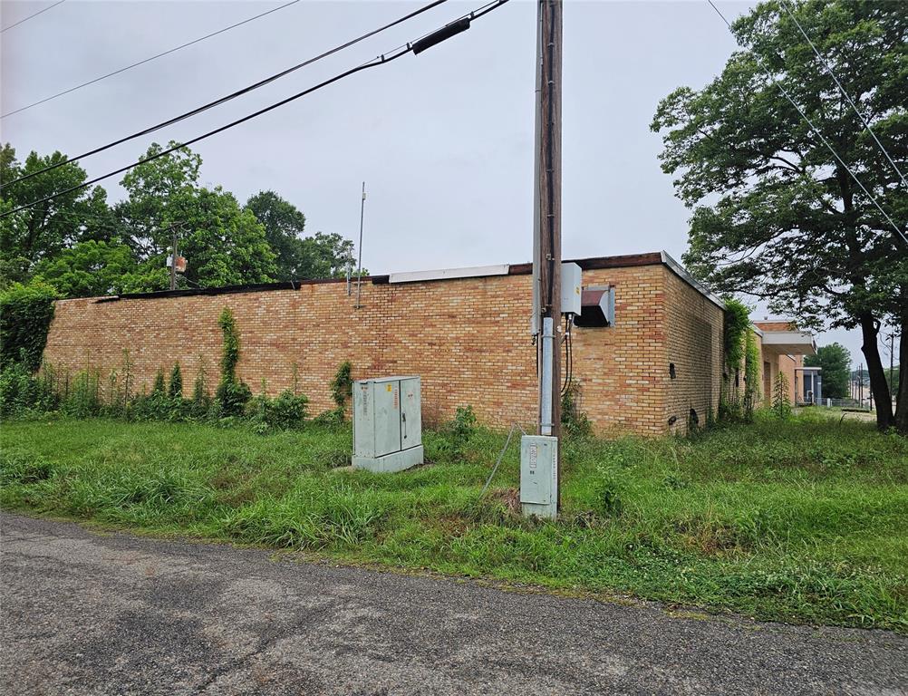 Lister Sub - Commercial Sale