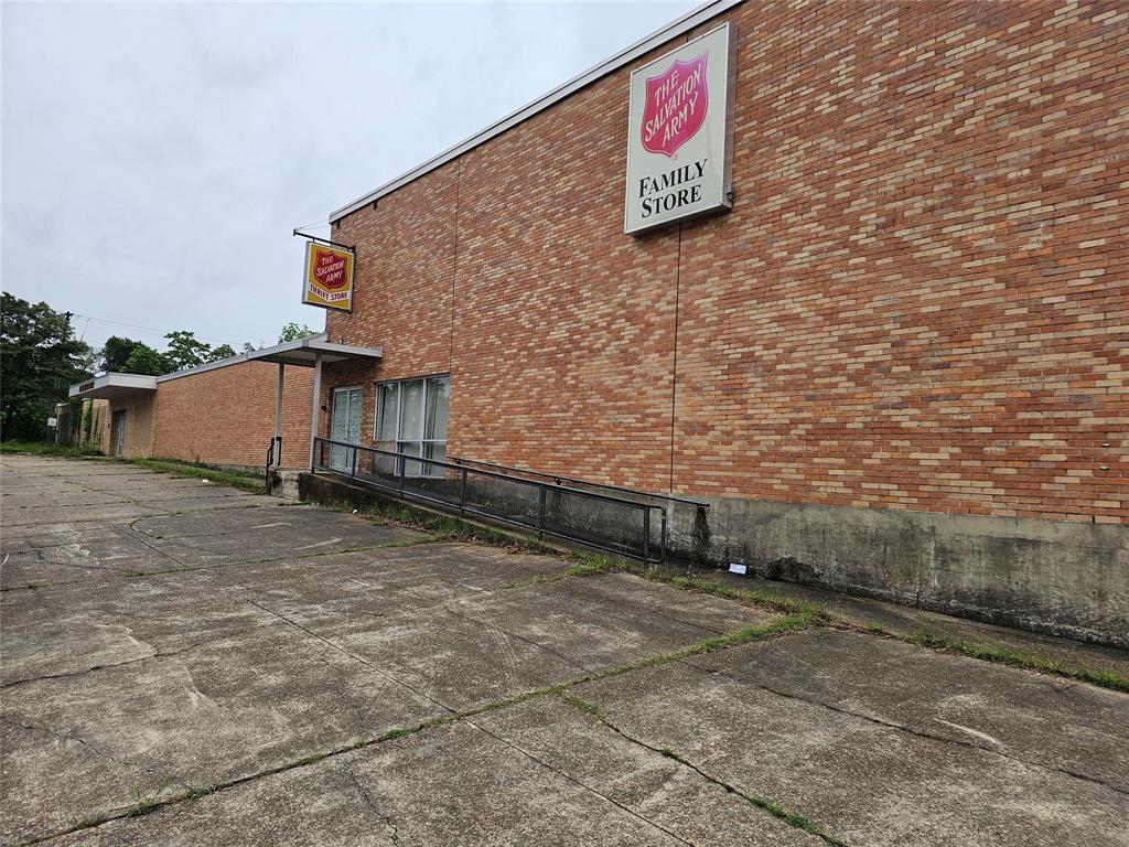 Lister Sub - Commercial Sale