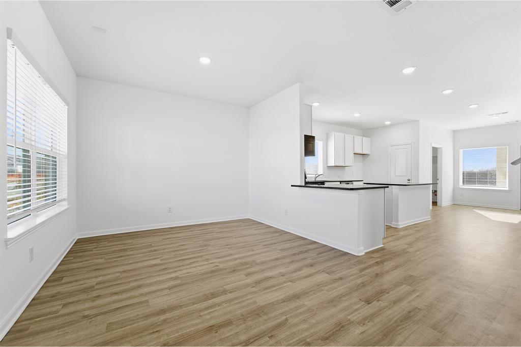 La Terra - Residential