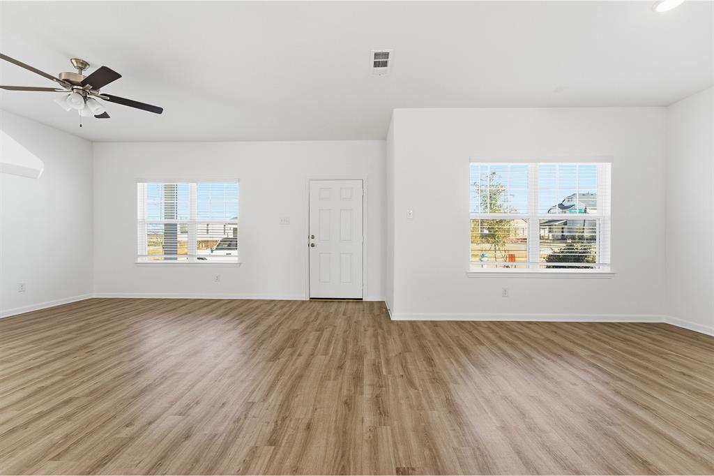 La Terra - Residential