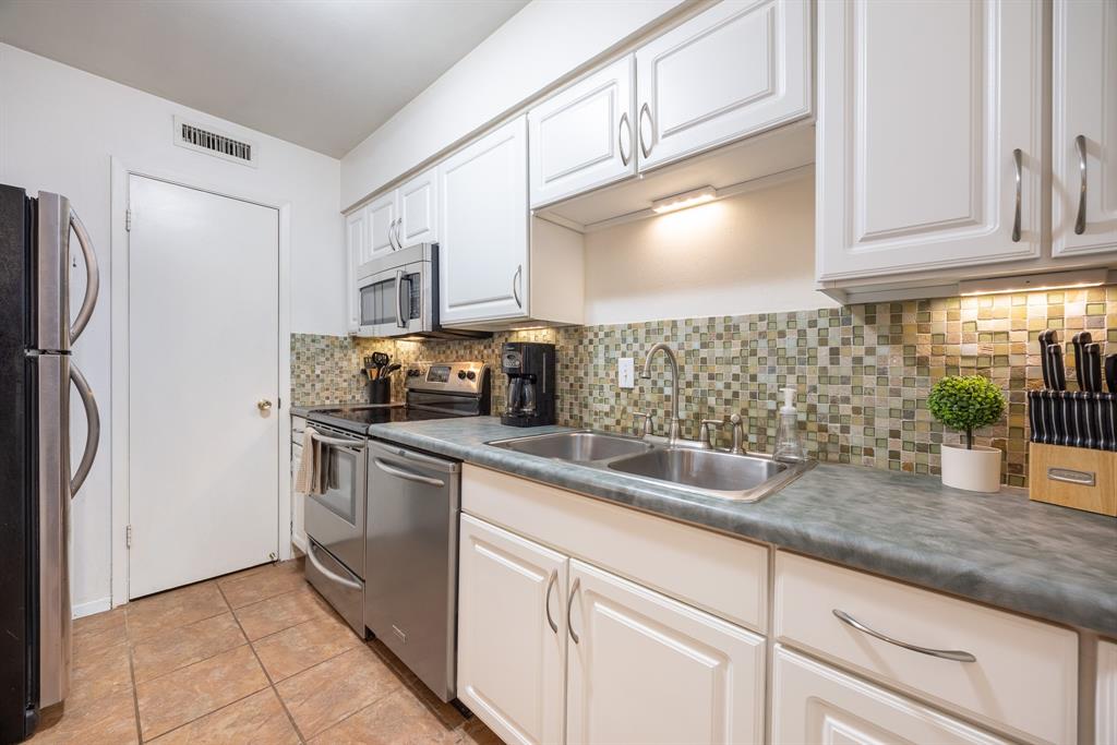 La Fontaine Condo - Residential