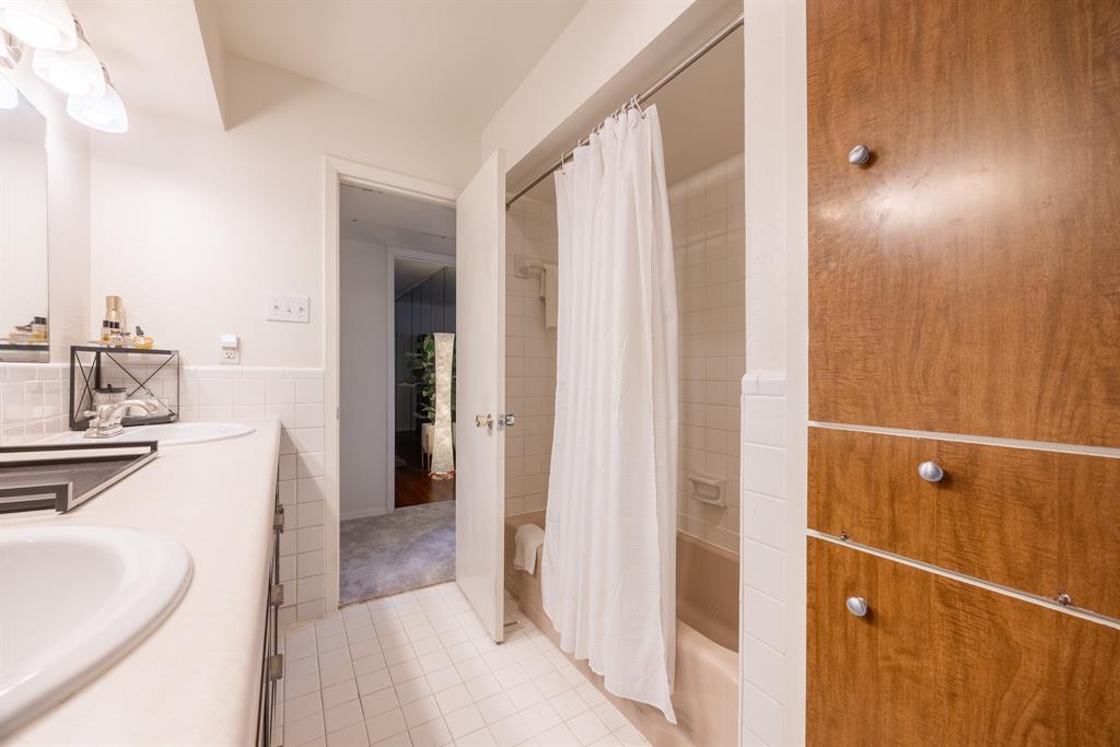 La Fontaine Condo - Residential
