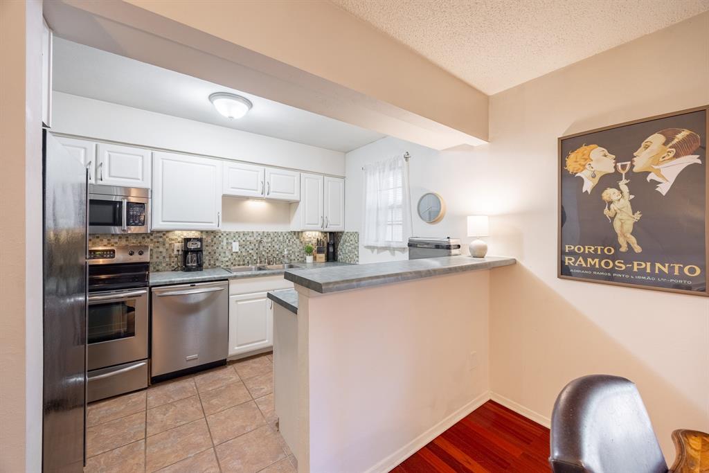 La Fontaine Condo - Residential