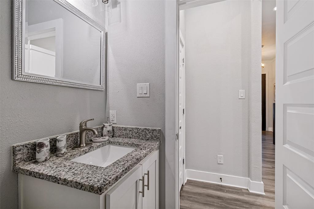 Central Ave - Residential