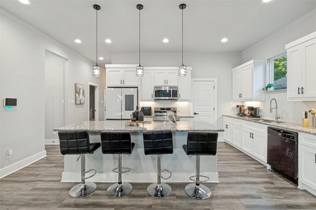 Central Ave - Residential