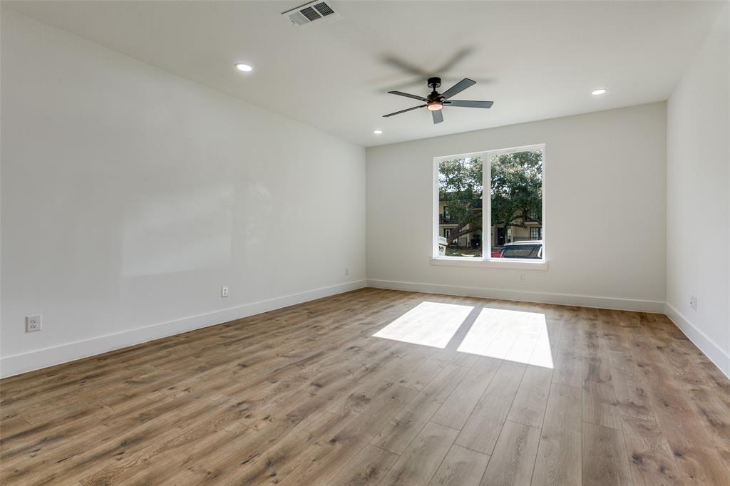 Timberleaf Lane TWNHMS - Residential