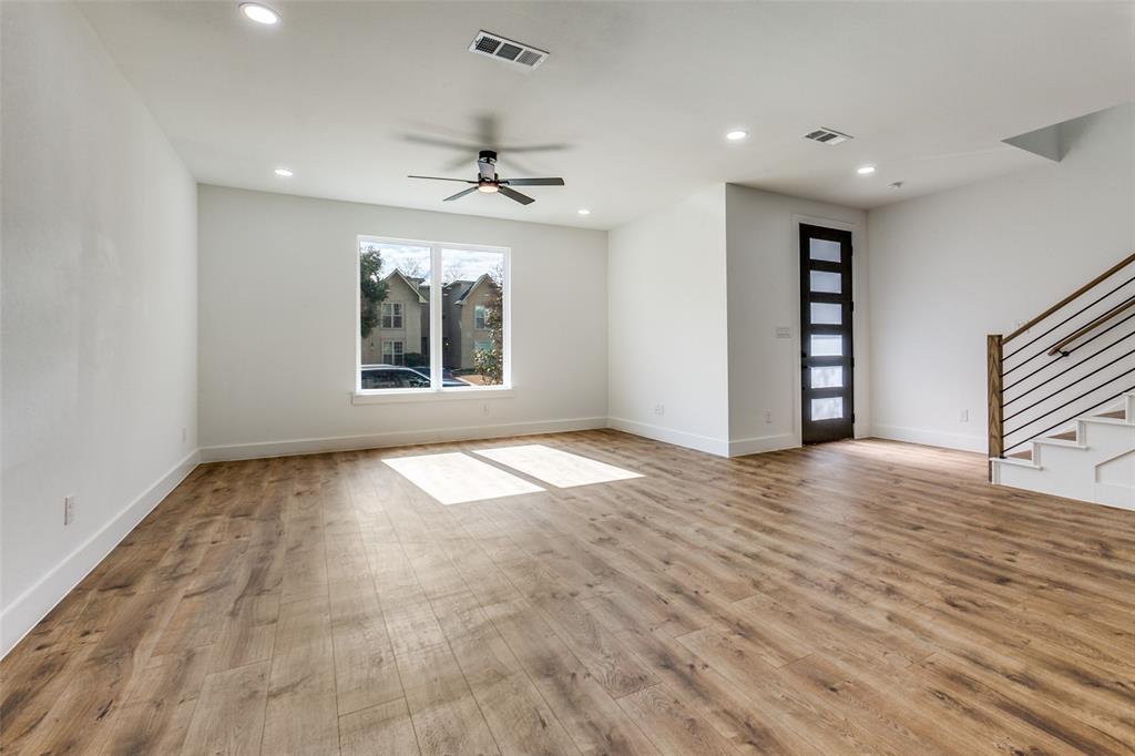 Timberleaf Lane TWNHMS - Residential