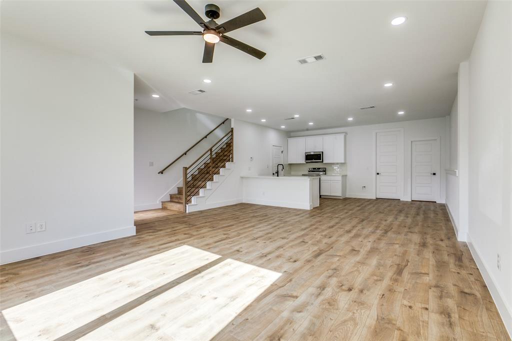 Timberleaf Lane TWNHMS - Residential