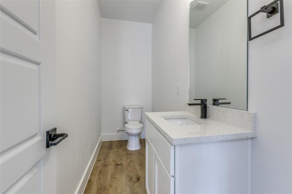 Timberleaf Lane TWNHMS - Residential